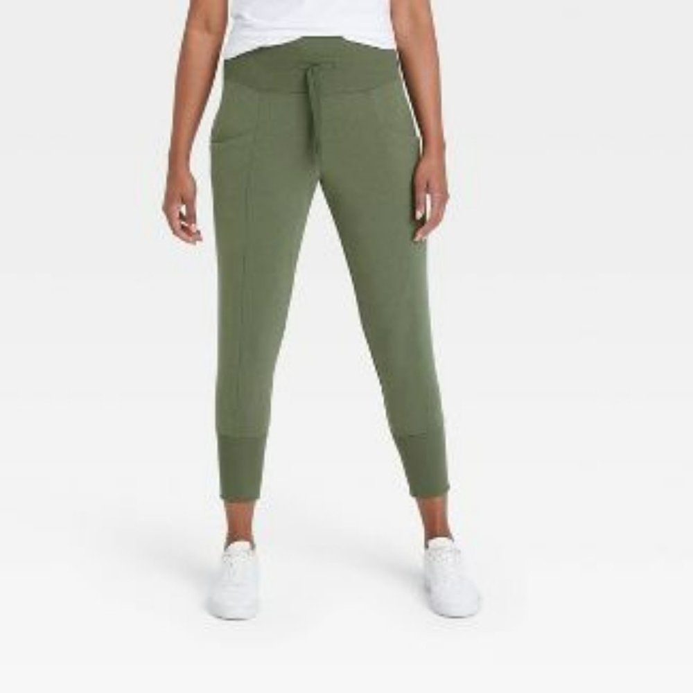 All in Motion green high rise knit active joggers